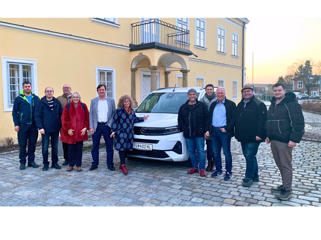 Ein neues Fahrzeug ist eingetroffen. | Foto: EMIL