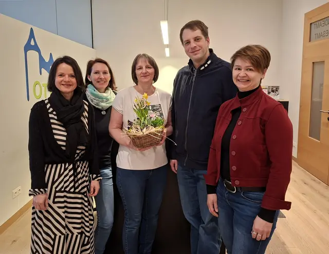 Jutta Sandler, Beate Teuschl, Petra Kausl, Obmann der ASO Alexander Weiß, Brigitte Wagner (v.l.). | Foto: Marktgemeinde Ottenschlag