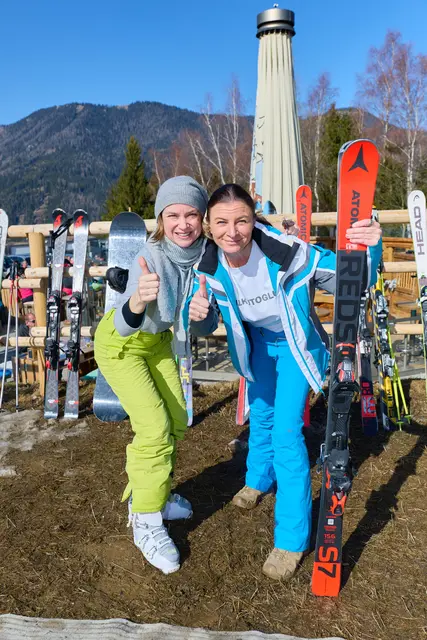 Caroline Vasicek und Katharina Nehammer. | Foto: Alexander Tum