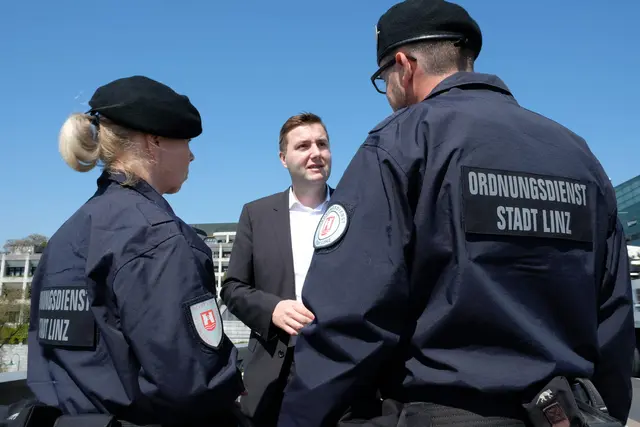 Sicherheits-Stadtrat Michael Raml (FPÖ) betont, dass die Auflösung des Ordnungsdiensts "große Lücken in puncto Ordnung, Sauberkeit und Sicherheit" hinterlassen würde. | Foto: Stadt Linz