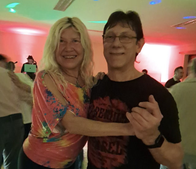 Besonders die Mischung aus altbekannten Hits und der modernen Soundtechnik der Disco begeisterte die Besucher.