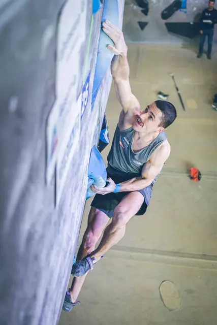 In einem hochklassigen Finale setzte sich Jan-Luca Posch gegen starke Konkurrenz durch. | Foto: Austria Climbing/Reinbacher