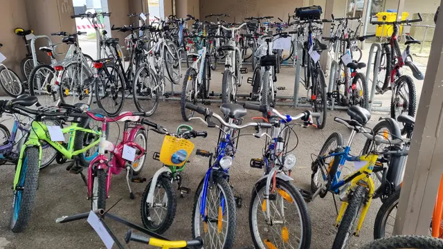 Von Kinderrad bis Mountainbike - rund 70 Räder standen voriges Jahr beim Radbasar zur Auswahl. | Foto: Hauptorganisatoren Katja Reindl und Florian Bachinger.