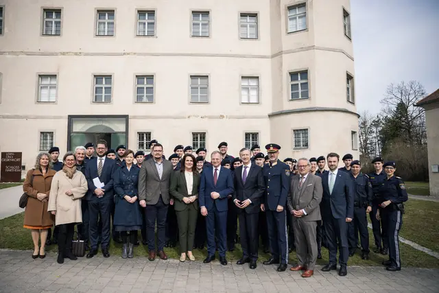 Mit dem Lern- und Gedenkort Schloss Hartheim konnte in Oberösterreich ein besonderer Ausstellungsort gewonnen werden, da es zu Kriegszeiten personelle Verknüpfungen zwischen der Polizei und der NS-Euthanasieaktion gab. | Foto:  Land OÖ/Mayrhofer
