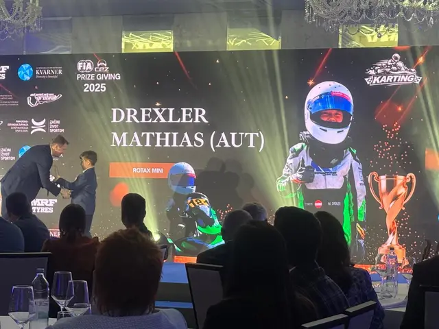 Mathias Drexler bei der Preisverleihung. | Foto: MTM-Bierelart-Racing-Team