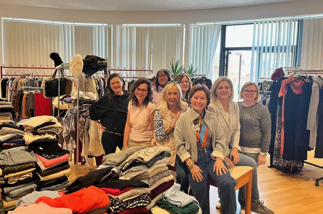 v.l.n.r. Brigitte Tauchner, GGR Andrea Engelschall (Team Bürgermeister/ÖVP), Joy Smith, Orsolya Wrede, GR Sabine Hauer, GR Traude Kornhofer, Bürgemeisterin Bärbel Stockinger und GR Birgit Barth (alle Team Bürgermeister/ÖVP). | Foto: Gemeinde Bad Erlach