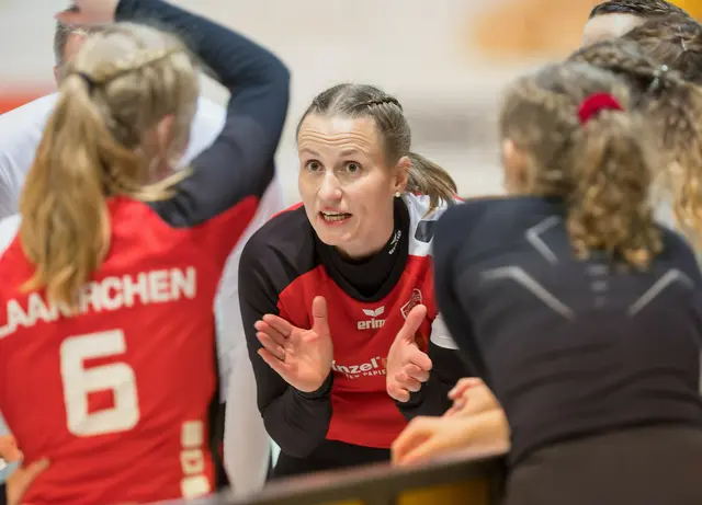Nicole Sollböck ist Faustball-Trainerin des Askö Laakirchen Papier und wurde 2025 zur Supercoach-Landessiegerin gekürt. | Foto: BEWO
