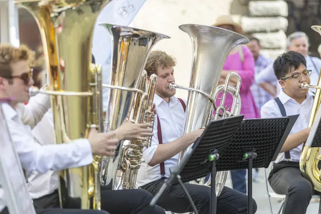 Beim Altstadt-Samstag gibt es auch ein musikalisches Rahmenprogramm | Foto: Altstadt Salzburg/wildbild