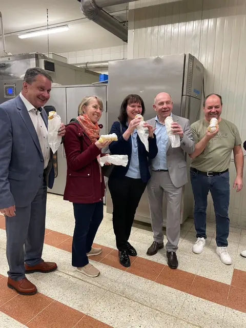 Betriebsbesuch Bäckerei Aschauer Pabneukirchen &amp; Neuwahlen Wirtschaftsbund Pabneukirchen.  | Foto: Sozial ADvantage Nikolas Schuhbauer