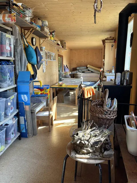 Im Laufe des Kindergartenjahres werden von den Pädagogen Themen gesetzt, die die Kinder ausarbeiten | Foto: Lauren Fahrenberger / MeinBezirk