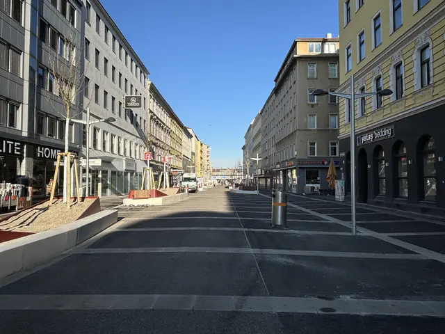 Ob Alkoholverbot am Keplerplatz, Schmierereien auf der Keplerkirche oder die Umgestaltung – die Favoritenstraße steht im Fokus der Politik. MeinBezirk verschafft die einen Überblick. | Foto: Nathanael Peterlini/MeinBezirk