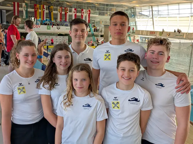 Die SVV-Mannschaft in Graz
vorne v. l. n. r.: Sophie Burgstaller, Hannah Motz, Magdalena Burgstaller, Jakob Edthofer
hinten v. l. n. r.: Trainer Tarik Dautovic, Daniel Leitner, Herbert Motz
fehlend: Karoline Drack | Foto: SVV / Stefanie Krechl