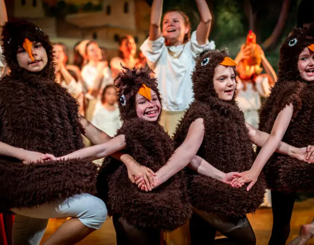 Die internationalen Kinder- und Jugendmusicaldarsteller von KISI – God’s Singing Kids bringen das Familienmusical „Zachäus“ am 28. März 2026 in der Pfarrkirche Saggen auf die Bühne. | Foto: Grossauer