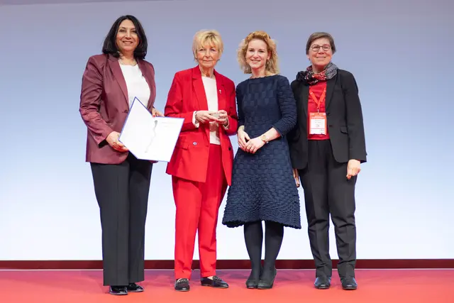 NR Selma Yildirim, Gertraud Rief, Ministerin Eva-Maria Holzleitner, Anna Grafoner. | Foto: Hitthaler