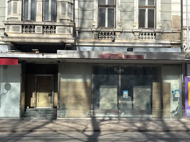 Die Schließung der Modeboutique "Street One" sorgte für überraschte Gesichter. | Foto: MeinBezirk.at/Grabic