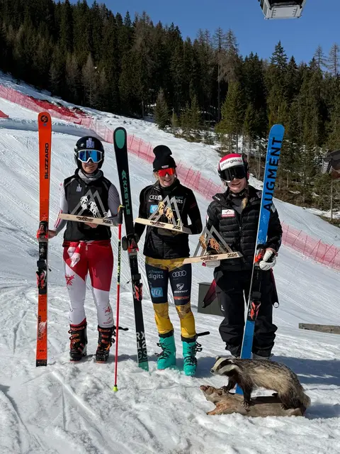 Die 23-jährige Isabel Hofherr (li.) hat sich mit guten Leistungen im Europacup ihr Ticket für den Heimweltcup im Montafon gesichert. | Foto: privat