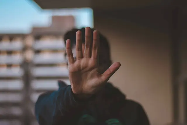 Gewaltschutz: Wie aus einer aktuellen Anfragebeantwortung hervorgeht, ist eine Sitzung des Gewaltschutzbeirates im ersten Halbjahr 2026 geplant.  | Foto: Nadine Shaabana/Unsplash