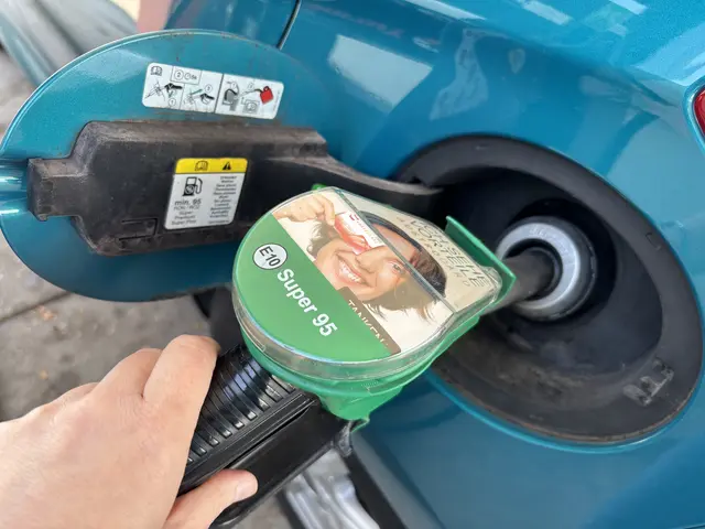 Beim Tanken zahlt es sich aus, auf die aktuellen Preise zu schauen und den richtigen Moment abzuwarten. | Foto: Mirjam Preineder