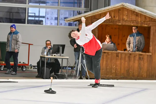 Der Moment nach dem Abwurf: Maximilian Moser bei der Jugend-EM 2026. | Foto: Herbert Pendl