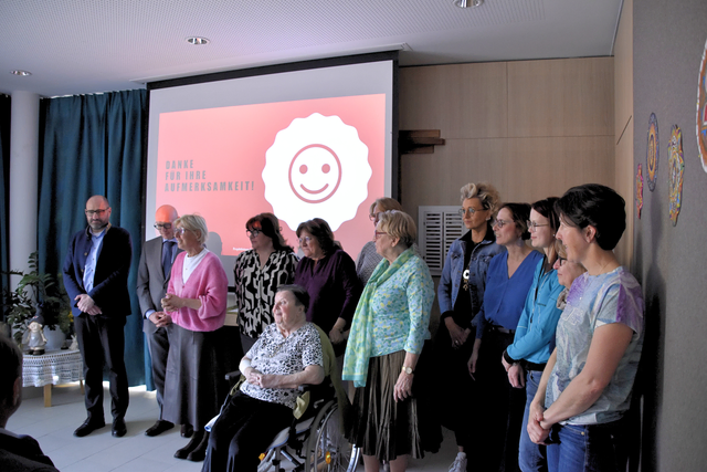 Freude über die erfolgreiche E-Qalin-Zertifizierung im Seniorenwohnhaus „Hoamat Achfeld“. | Foto: Theresa Vogl