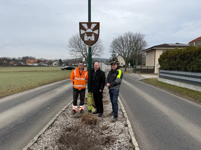Bauhofleiter Thomas Linhart, Bgm. Michael Nistl (ÖVP) und Jürgen Trimmel. | Foto: Gemeinde Katzelsdorf