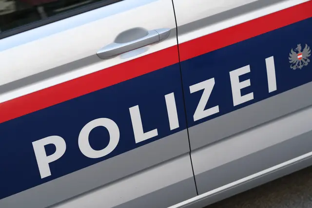 Um den Vorfall klären zu können, ersucht die Polizei um Hinweise zum beteiligten Fahrradlenker. | Foto: foremniakowski/Smarterpix