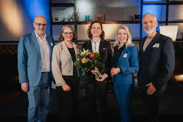 Walter Osztovics, Sabine Mair, Kerstin Appel, Barbara Schwaighofer, Georg Hörhager. Kufsteinerland Wirtschaftsgespräche des TVB Kufsteinerland. | Foto: (C) TVB Kufsteinerland Thorben Jureczko