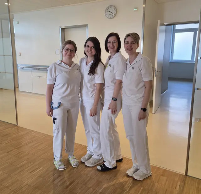 Petra Schleifenlehner, Sabrina Fraisl, Daniela Fröschl, leitende Diätologin Andrea Waser | Foto: LK Amstetten