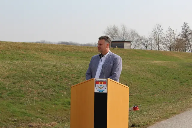 Lukas Michlmayr, Landtagsabgeordneter NÖ, ÖVP, Bürgermeister Haag | Foto: MeinBezirk/Ulrike Plank