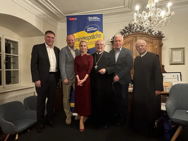 Thomas Raidl, Michael Battisti, Silvia Schneider, Abt Petrus Pilsinger, Martin Lammerhuber, Pater Franz Hörmann. | Foto: Dietl-Schuller