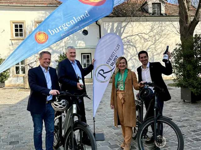 Patrick Hierner (Burgenland Tourismus/Leitung Erlebnisregion Neusiedler See), Gerold Stagl (Bürgermeister der Freistadt Rust), Bettina Zentgraf (Bürgermeisterin Mörbisch) und Christian Zechmeister (Wein Burgenland) | Foto: MeinBezirk/Barbara Babonitsch-Diewald