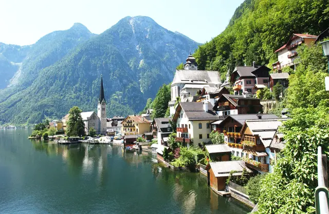 Immer mehr Touristinnen und Touristen kommen in der Nebensaison im Frühling und im Herbst nach Österreich.  | Foto: OÖ Tourismus/Röbl