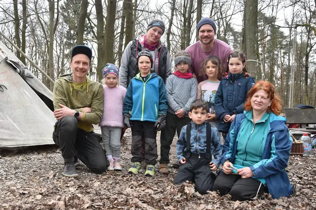 Im Waldkindergarten Landersdorf entdecken Kinder spielerisch die Natur – bei jedem Wetter und zu jeder Jahreszeit. | Foto: Müller