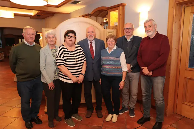 Der neue Vereinsvorstand v.l.n.r.: Alfred Ascher (Beirat), Gertrude Kickinger (Schriftführerin), Ingrid Fellner (Rechnungsprüferin) Ferdinand Kickinger (Obmann), Käthe Gebath (Kassierin), StR Erwin Martinetz und Franz Wutti (Obmann-Stv.). Nicht am Bild: Franz Spilka (Rechnungsprüfer) und Wolfgang Labenbacher (Beirat) | Foto: Verein für Marktler Industriegeschichte