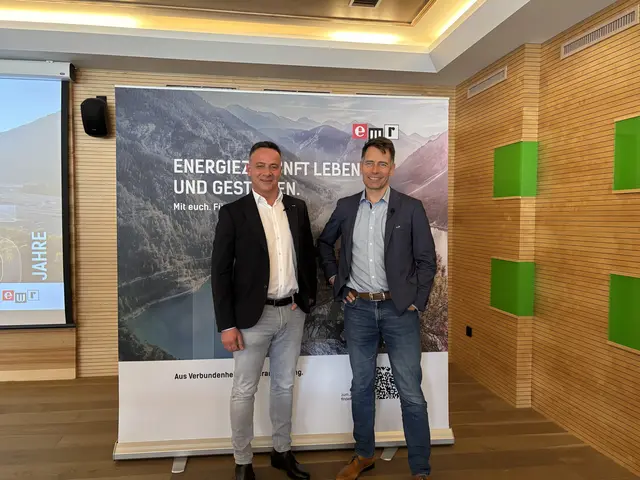 Die beiden Vorstände der EWR AG Richard Alber und Sebastian Freier gaben Einblicke ins Jubiläumsjahr.