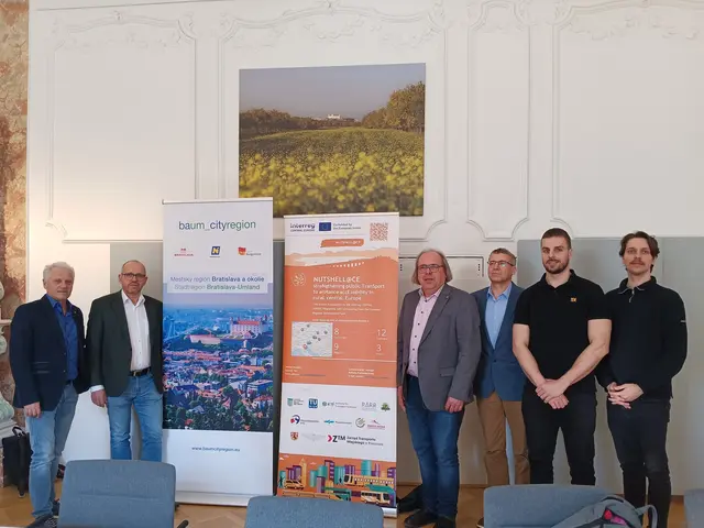 Johann Köck (Bürgermeister Prellenkirchen, ÖVP), Johannes Hornek (Bürgermeister Kittsee, ÖVP), Horst Pelzmann (Bürgermeister Berg, ÖVP) mit den Projektverantwortlichen Jozef Wallner (No Gravity), Šimon Juřík (BID) und Martin Šulek (BID) | Foto: NÖ.Regional
