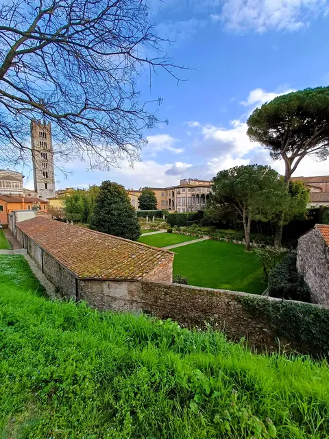 Auch ein Ausflug ins idyllische Lucca stand auf dem Programm. | Foto: Silvia Herbe