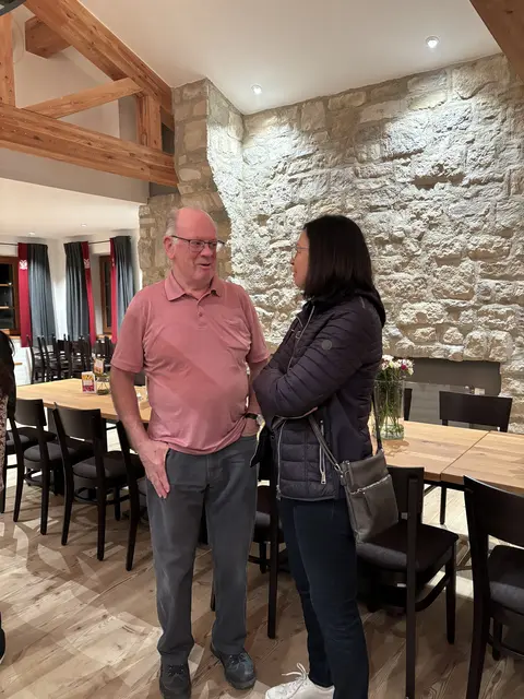 Leopold Triendl mit SGS-Geschäftsführerin Birgit Aldrian-Holzner