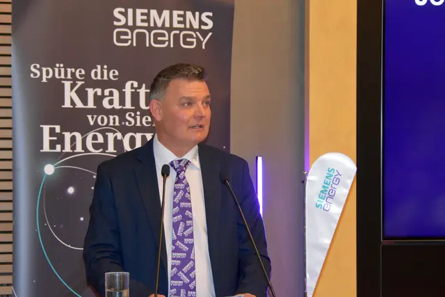 Johann Schwaiger ist Ausbildungsleiter für die Standorte Weiz, Linz und Wien. | Foto: MeinBezirk/Helmut Riedl