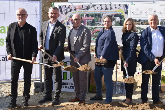 Wolfgang Wukovits (Land Burgenland, Referat Wasser, Bau- und Umwelttechnik Außenstelle Süd), Landesrat Heinrich Dorner, Bürgermeister Georg Rosner, Monika Mörth (BMLUK / Wasserwirtschaft - Sektionschefin), Bezirkshauptmann-Stellvertreterin Monika Dax und Vizebürgermeister Michael Leitgeb. | Foto: MeinBezirk/Michael Strini