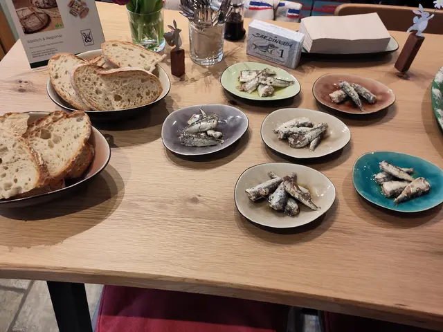 Natürlich musste die neue Sardine gleich einmal verkostet werden. | Foto: Berger