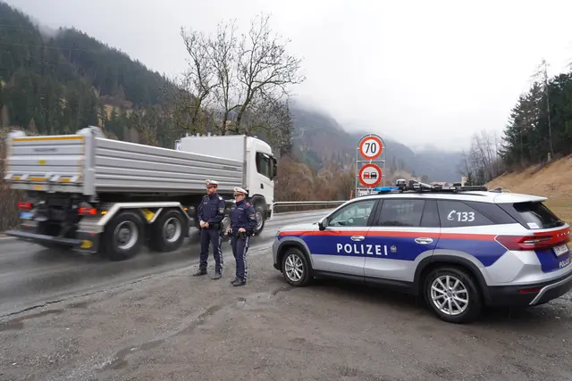 Das Thema Verkehr ist emotional stark behaftet. Die Polizei versucht sachlich an die Aufgabe heranzugehen und den Überblick zu wahren.  | Foto: Kainz