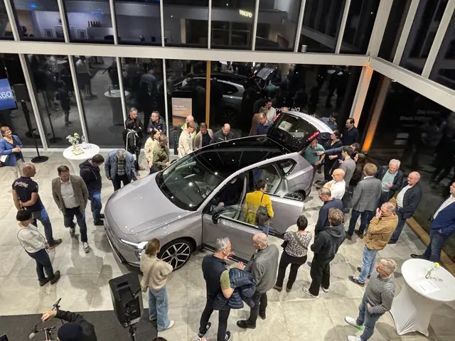 Das Interesse am neuen Volvo-Modell war gewaltig. | Foto: MeinBezirk