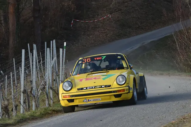 Karl Wagner und Gerda Zauner im Porsche 911 | Foto: Harald Illmer