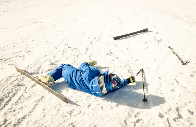 Ein 67-jähriger Deutscher kam im Skigebiet von Galtür zu Sturz.  | Foto: smarterpix (Symbolbild)