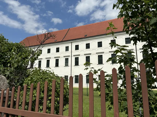 Über fünf Millionen Euro flossen in die neue Justizanstalt Münnichplatz für Jugendstrafvollzug.  | Foto: Luca Arztmann/MeinBezirk Wien