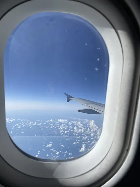 Am 8. März gin es per Linienflug ab Dubai in Richtung Heimat. | Foto: MeinBezirk/veronik