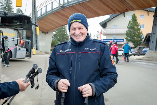 Der Chef der Feuerwehren St. Martin am Techelsberg und Töschling, Bürgermeister Johann Koban, war ebenfalls mit dabei.