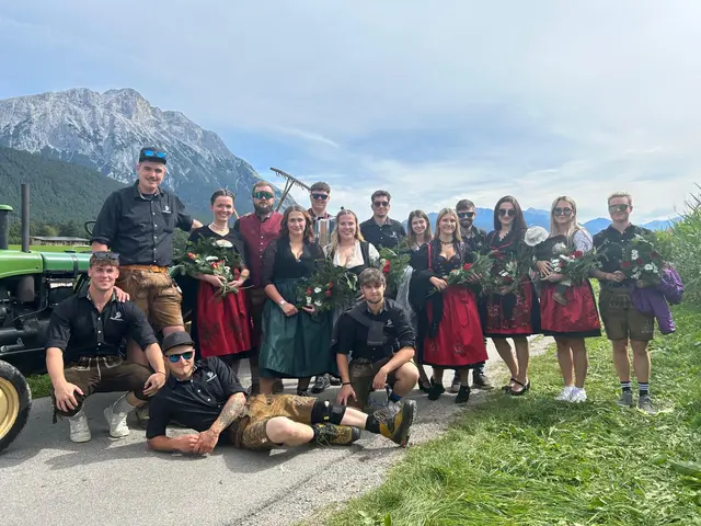Jungbauern/Landjugend Pfaffenhofen beim Erntedankfest 2025 in Wildermieming. | Foto: Jungbauern Pfaffenhofen