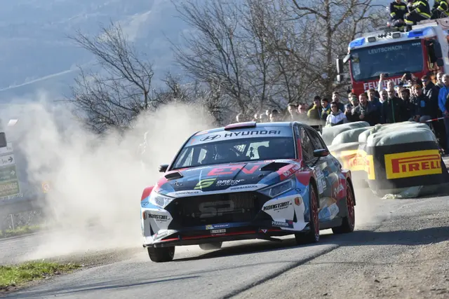 Simon Wagner im Hyundai i20 Rally2 | Foto: Harald Illmer